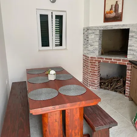 Apartment Nikol *