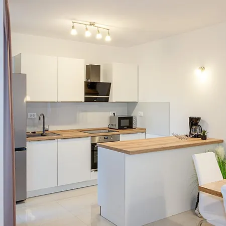 Nikol Apartment
