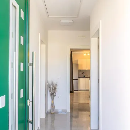 Nikol Apartment